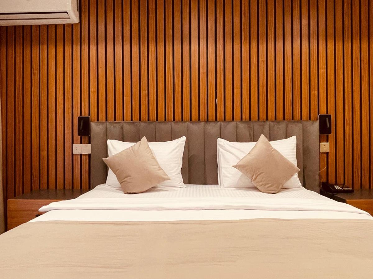 Eleven Hotel Μπακού Εξωτερικό φωτογραφία